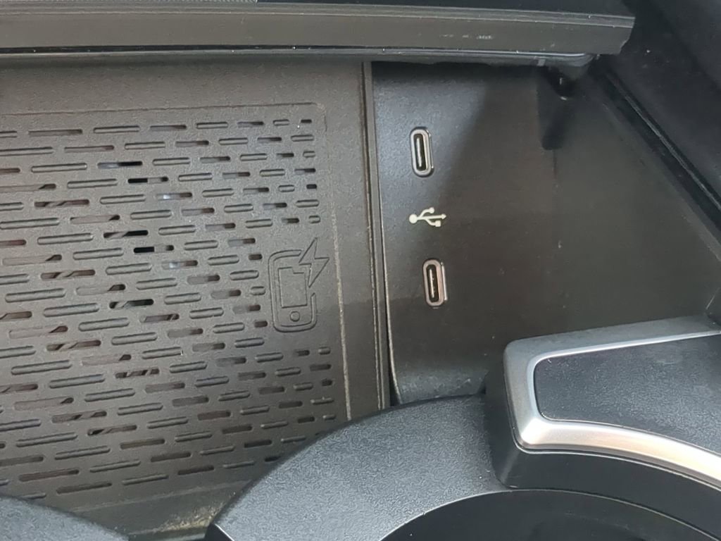 Used 2025 Mercedes-Benz GLE 450e 4MATIC image 10