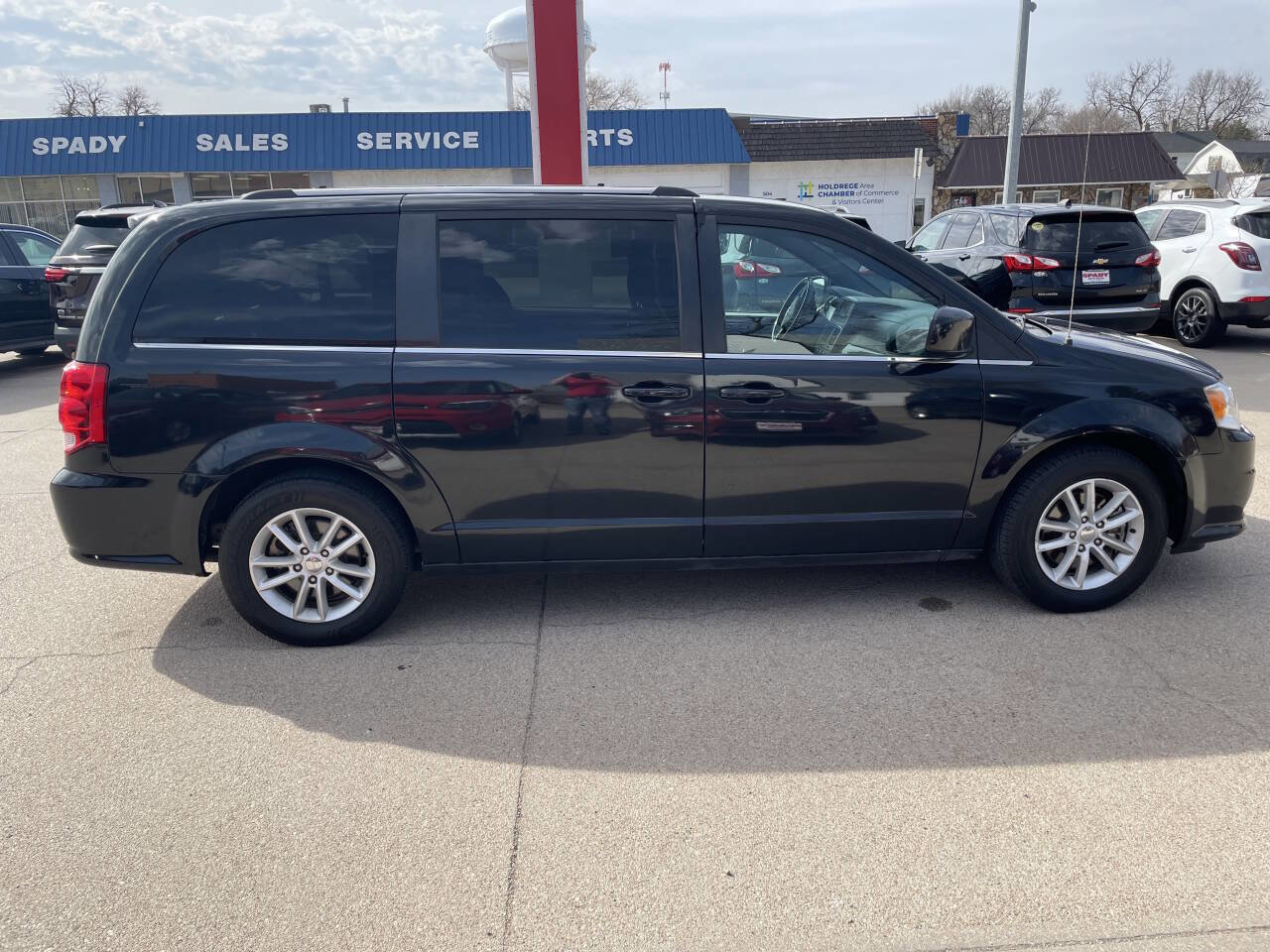 Used 2018 Dodge Grand Caravan SXT FWD image 7