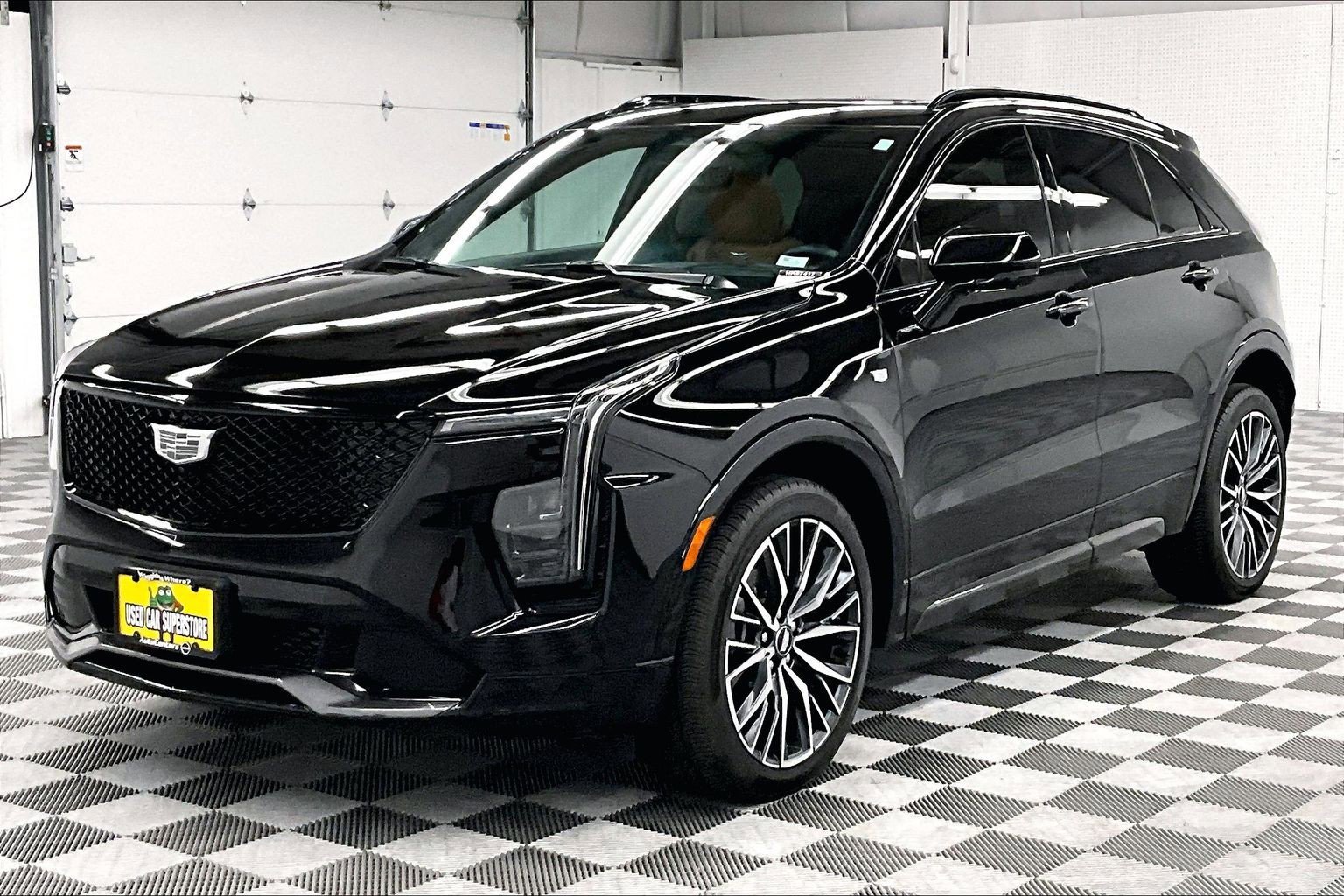 Used 2025 Cadillac XT4 Sport AWD/4WD image 12