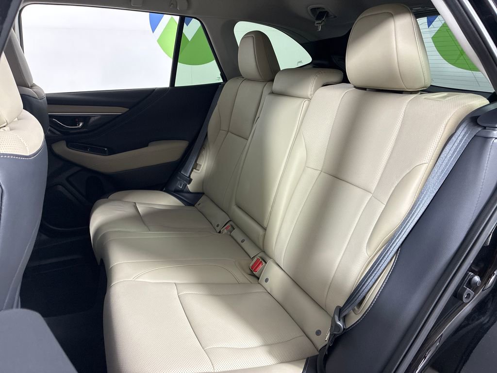 Certified 2025 Subaru Outback Limited image 31