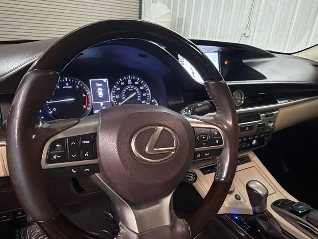 Used 2018 Lexus ES 350 w/ Luxury Package w/Wood Trim FWD image 34