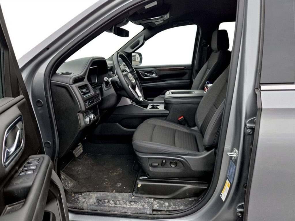 Used 2024 GMC Yukon SLE AWD/4WD image 25