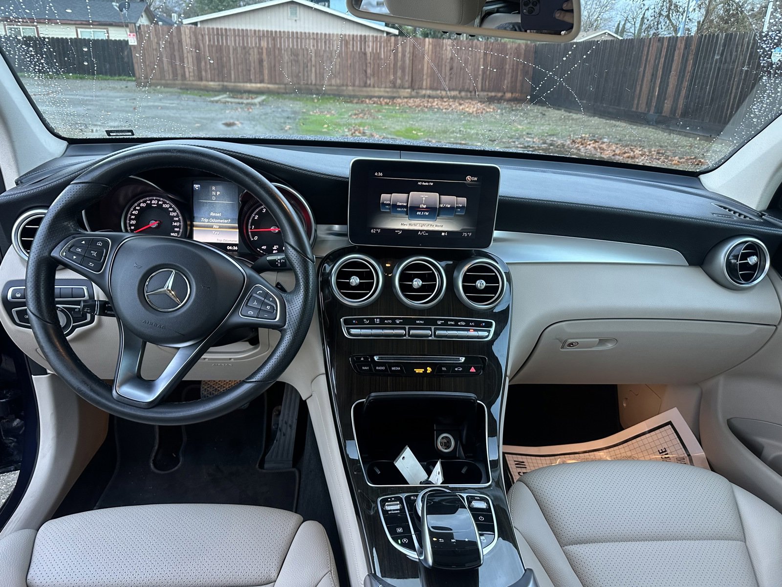 Used 2017 Mercedes-Benz GLC 300 4MATIC w/ Premium 3 Package image 16