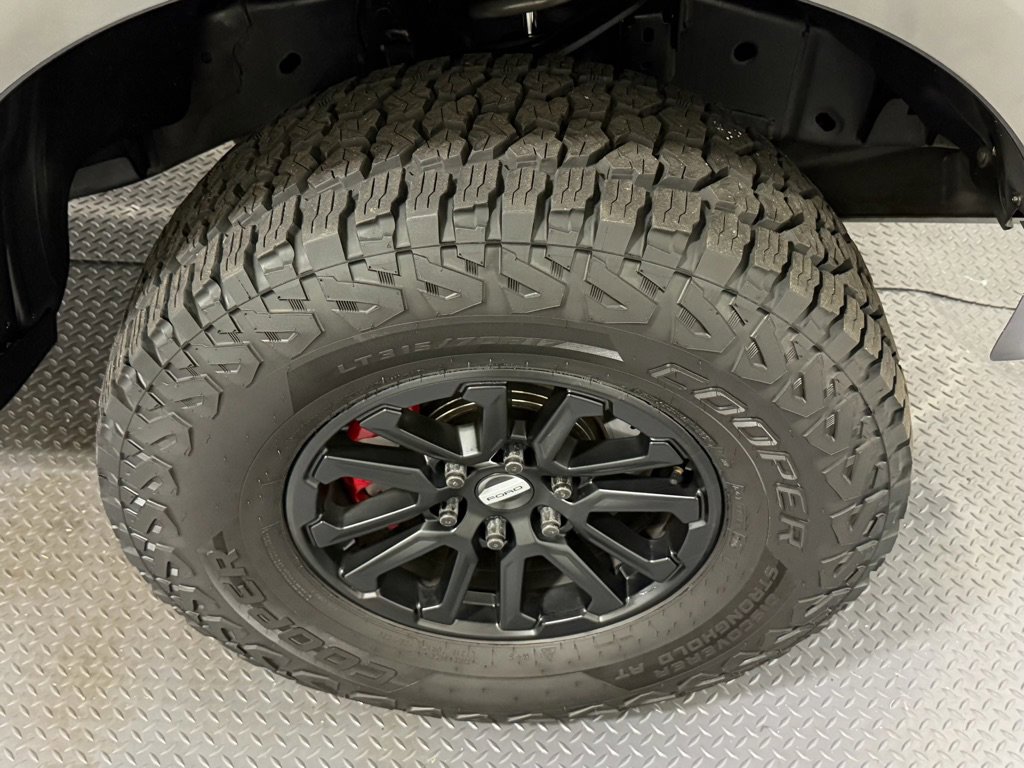 Used 2012 Ford F150 Raptor w/ Raptor Luxury Pkg image 18