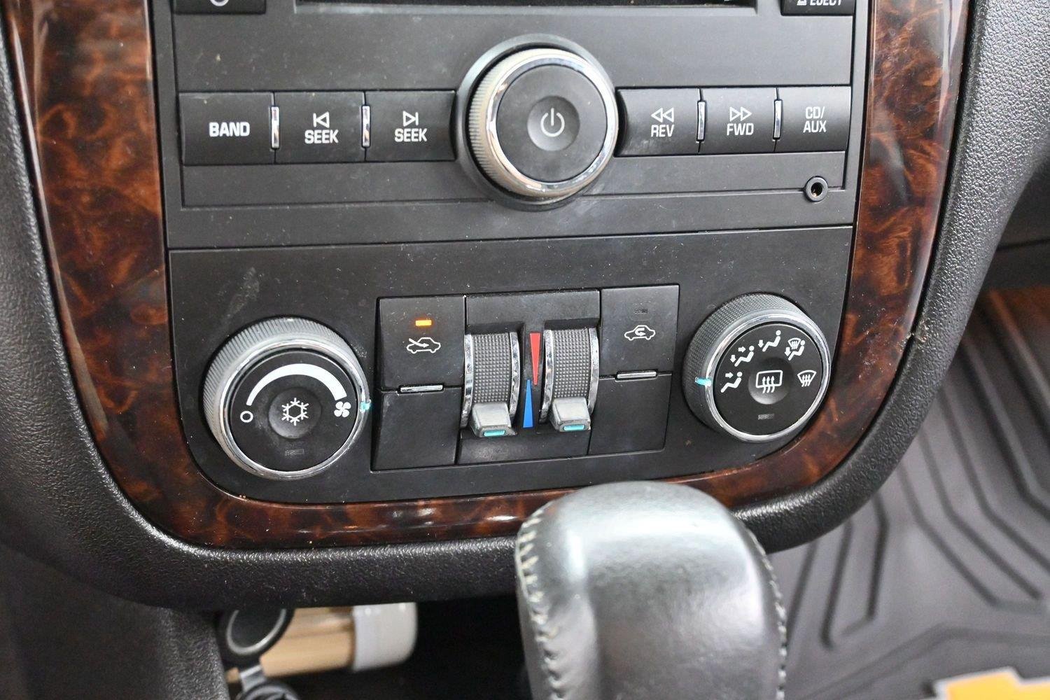 Used 2013 Chevrolet Impala LT w/ LT Sunroof Package FWD image 20