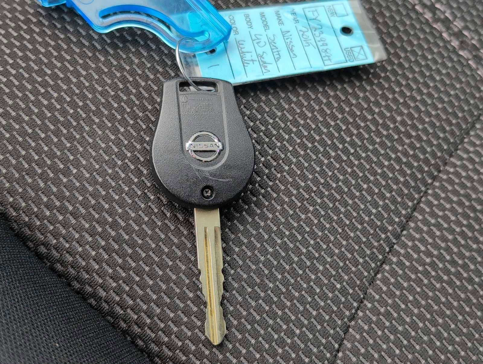 Used 2015 Nissan Sentra S image 31