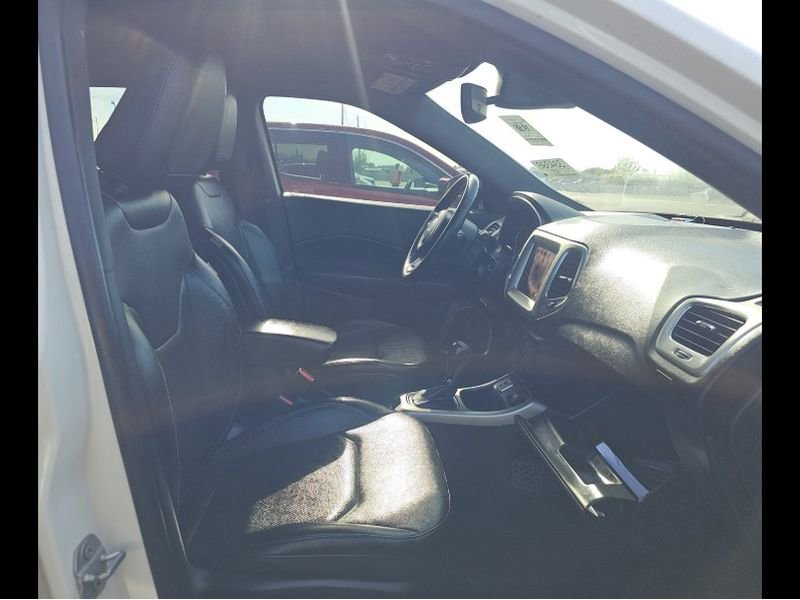 Used 2021 Jeep Compass Latitude image 28