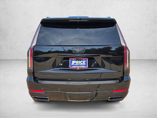 Used 2025 Cadillac Escalade Sport w/ Touring Package AWD/4WD image 7