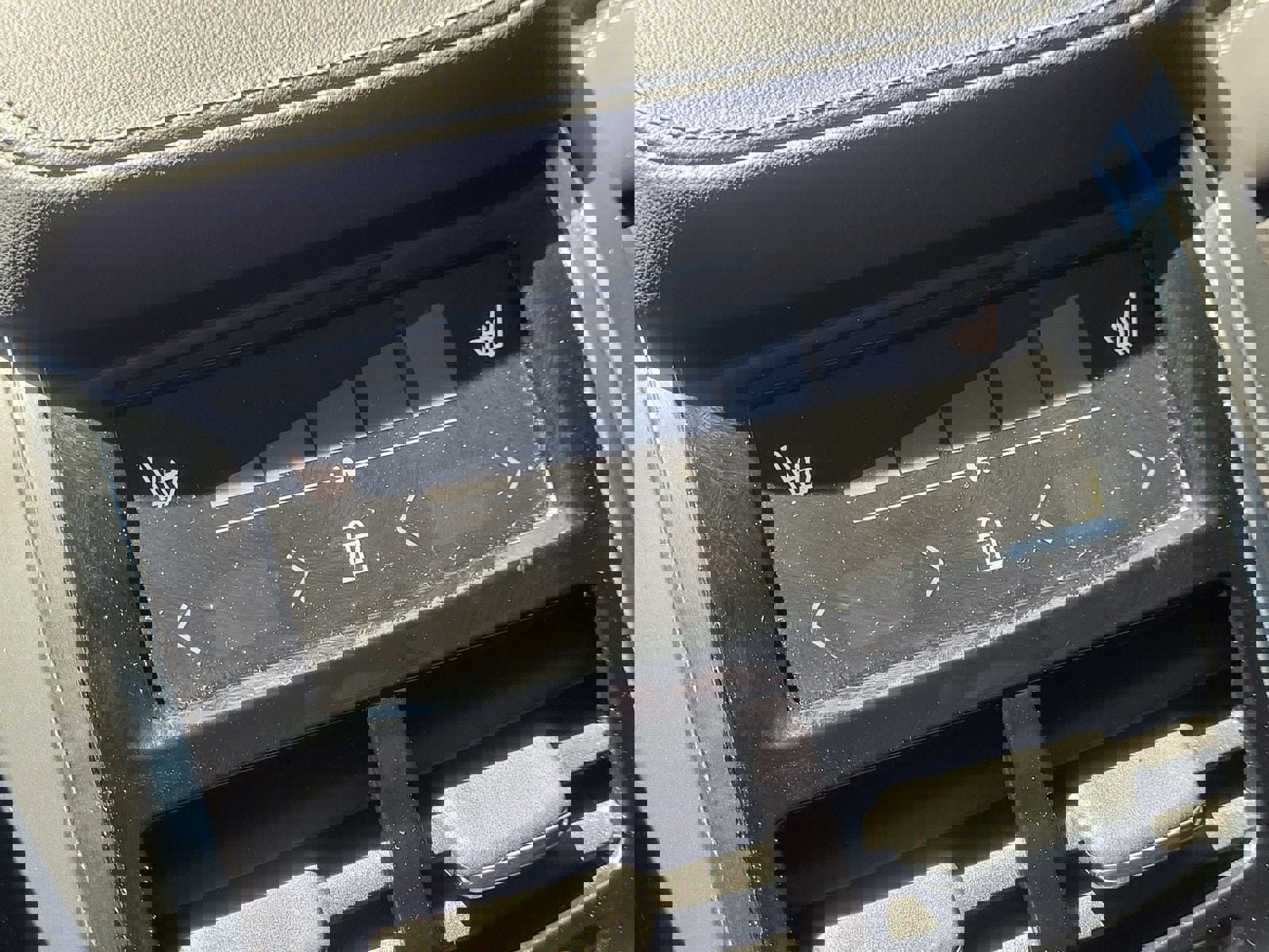 Certified 2023 Volvo XC90 T8 Ultimate w/ Protection Package Premier image 15