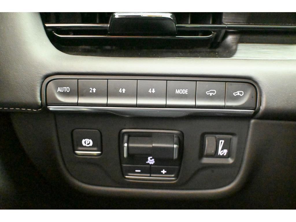 Certified 2024 Cadillac Escalade Sport Platinum w/ LPO, ONYX Package image 45