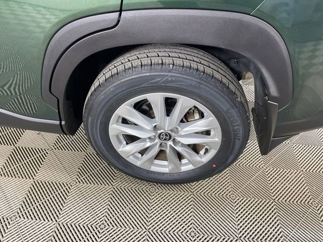 Used 2023 Toyota Corolla Cross LE w/ Moonroof Package image 21