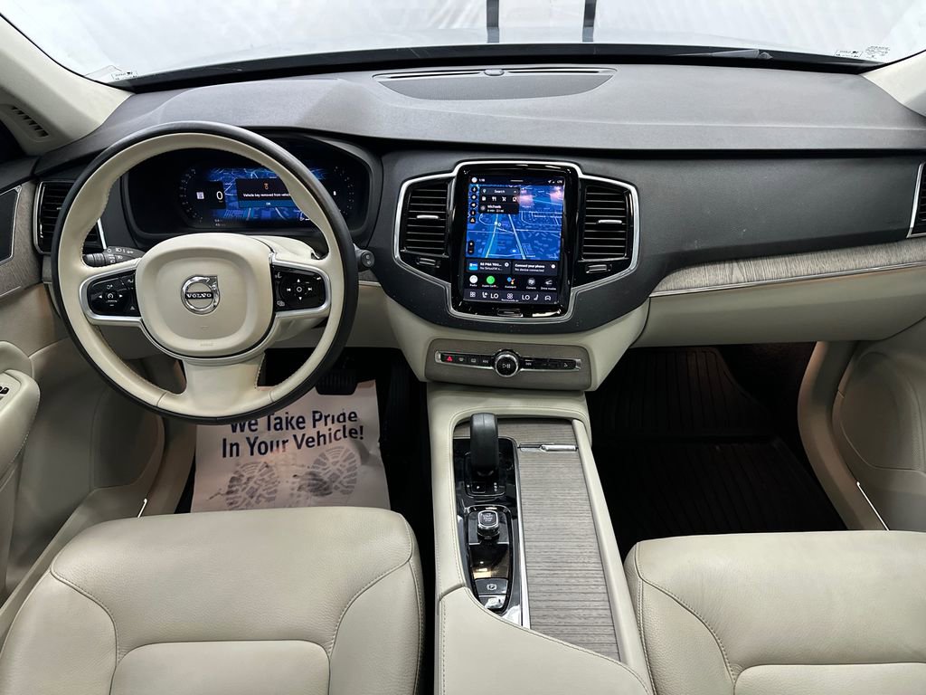 Used 2023 Volvo XC90 B5 Plus image 25
