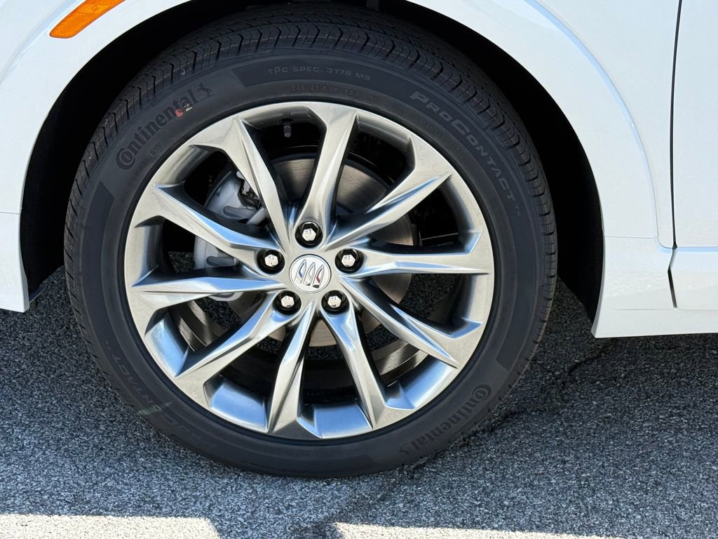 New 2026 Buick Encore GX Avenir w/ Avenir Technology Package FWD image 7