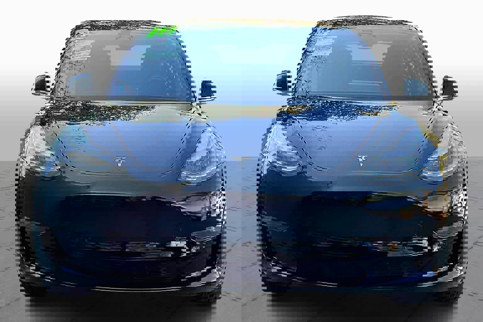 Used 2018 Tesla Model 3 Mid Range image 3