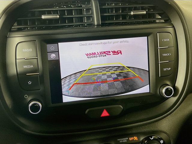Used 2025 Kia Soul LX FWD image 17