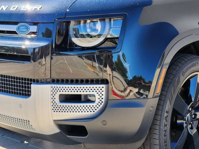 Used 2024 Land Rover Defender 130 S image 8