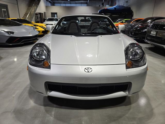 Used 2001 Toyota MR2 image 3