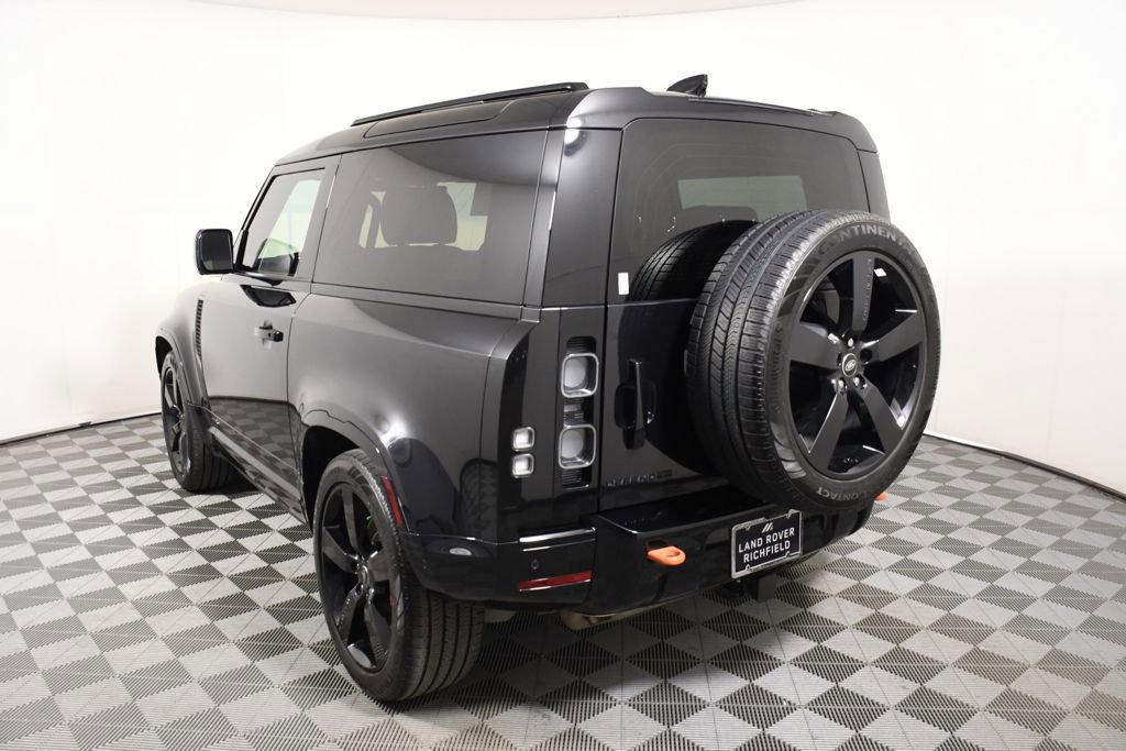 Used 2023 Land Rover Defender 90 X AWD/4WD image 4
