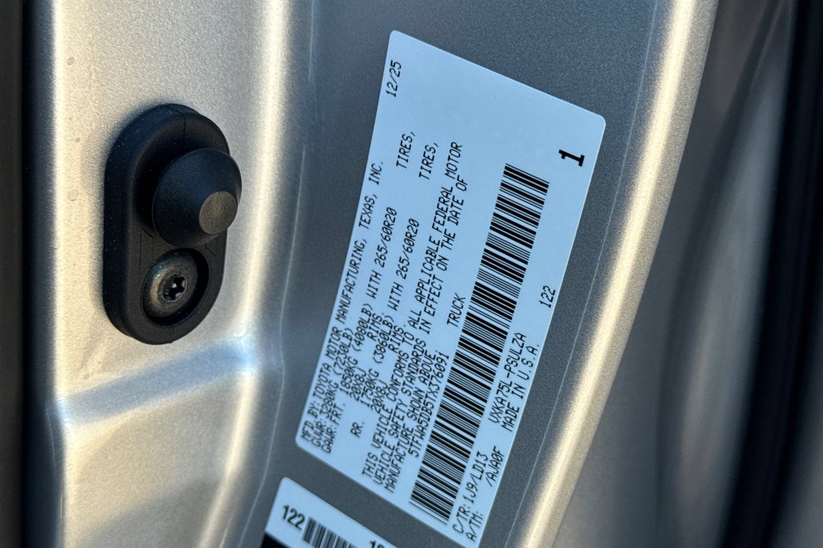 Used 2026 Toyota Tundra Limited AWD/4WD image 35
