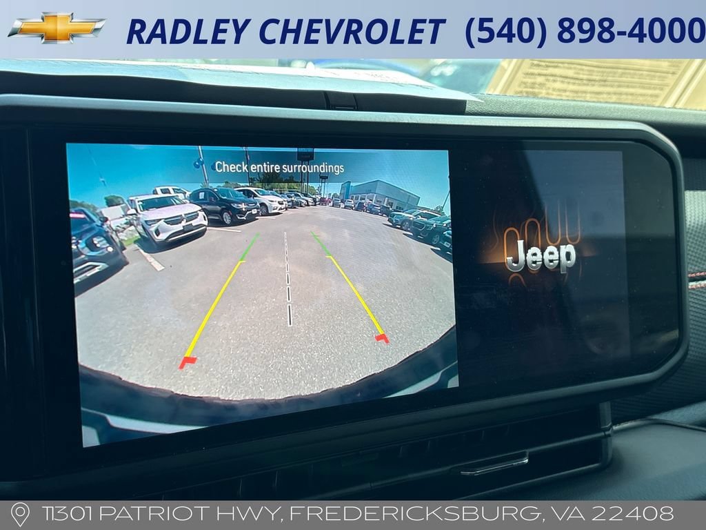 Used 2024 Jeep Wrangler Unlimited Rubicon AWD/4WD image 9