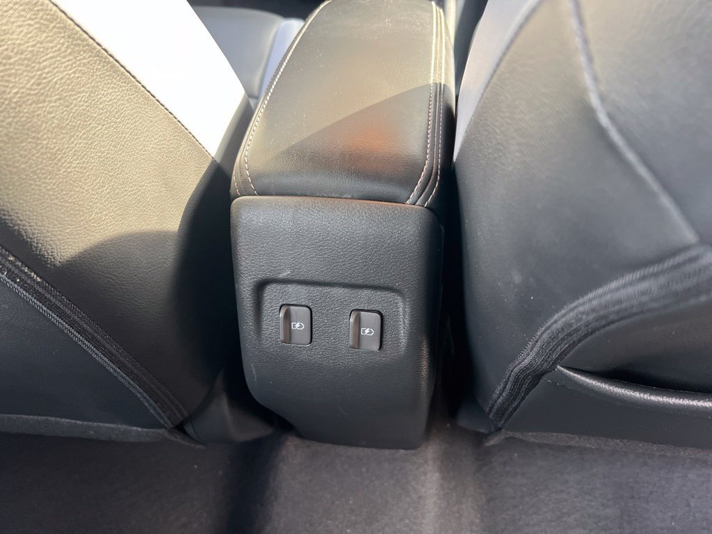 Certified 2021 Nissan Kicks SR w/ SR Premium Package FWD image 19