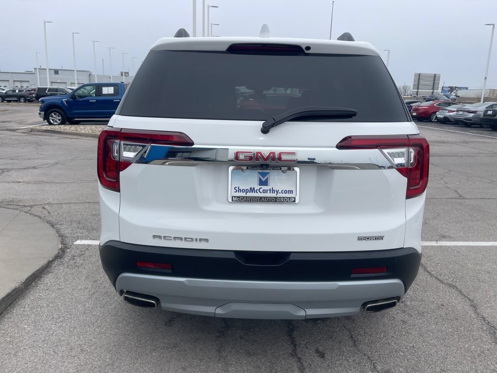 Used 2023 GMC Acadia SLE w/ Driver Convenience Package FWD image 12