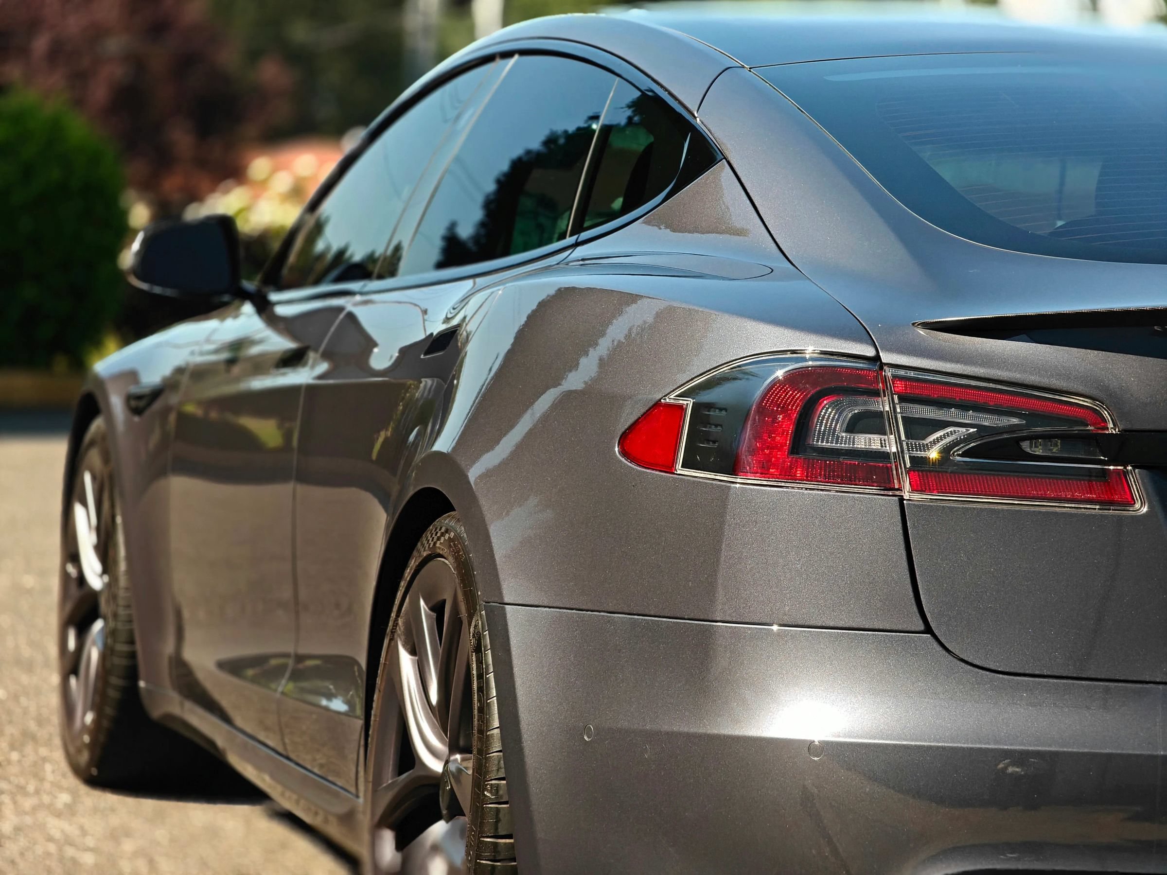 Used 2021 Tesla Model S Plaid AWD/4WD image 17
