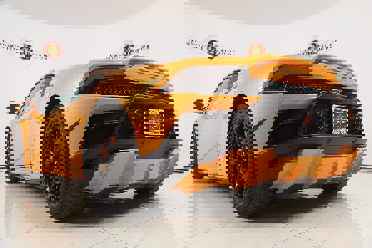 Used 2022 Lamborghini Huracan EVO image 31