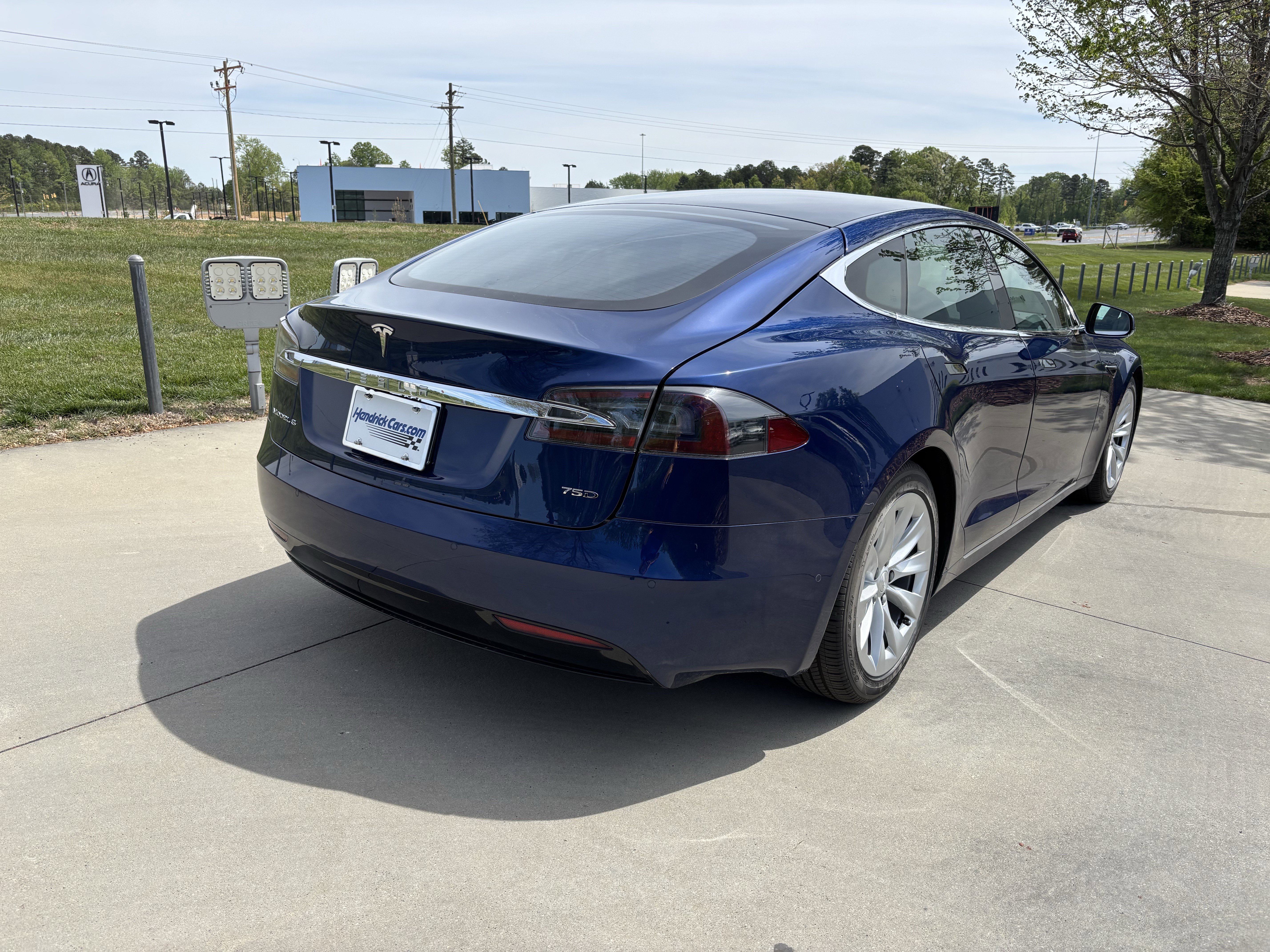 Used 2017 Tesla Model S 75D image 10