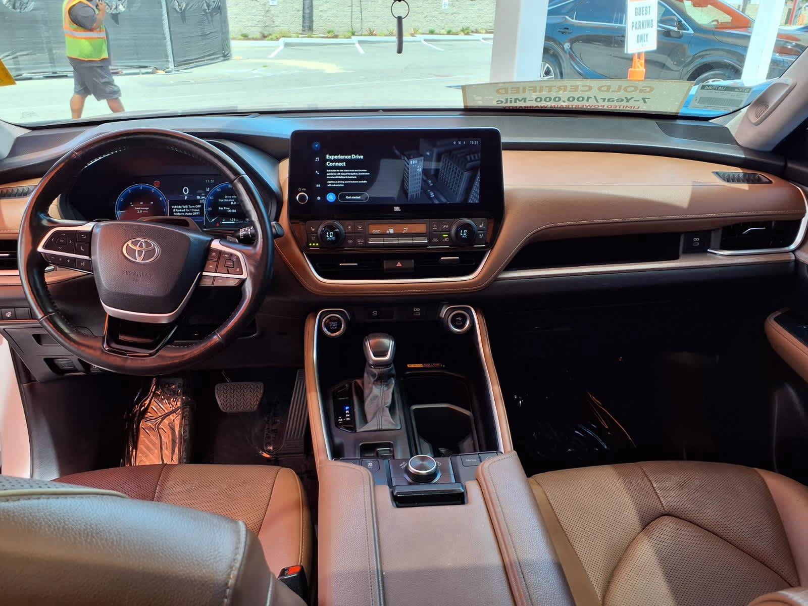 Certified 2024 Toyota Grand Highlander AWD image 15