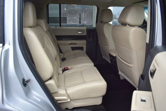 Used 2019 Ford Flex SEL w/ Equipment Group 202A image 44