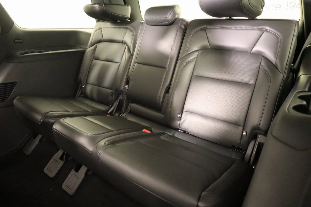 New 2025 Lincoln Navigator Reserve w/ Jet Appearance Package image 13