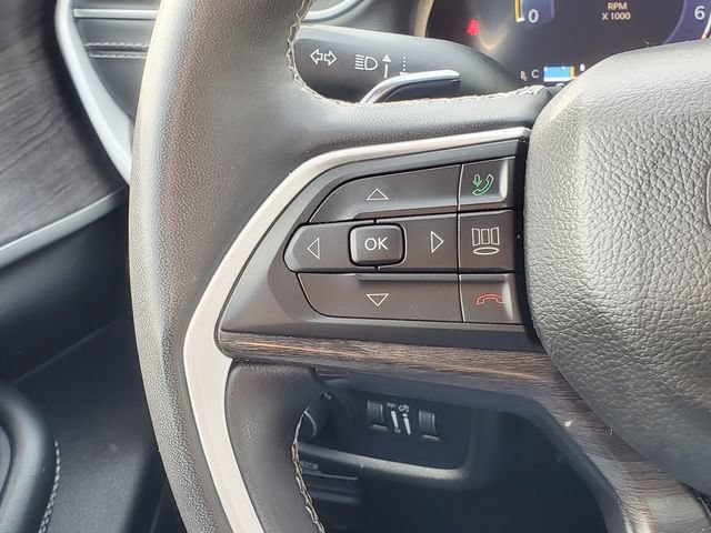 Used 2023 Jeep Grand Cherokee L Limited AWD/4WD image 11