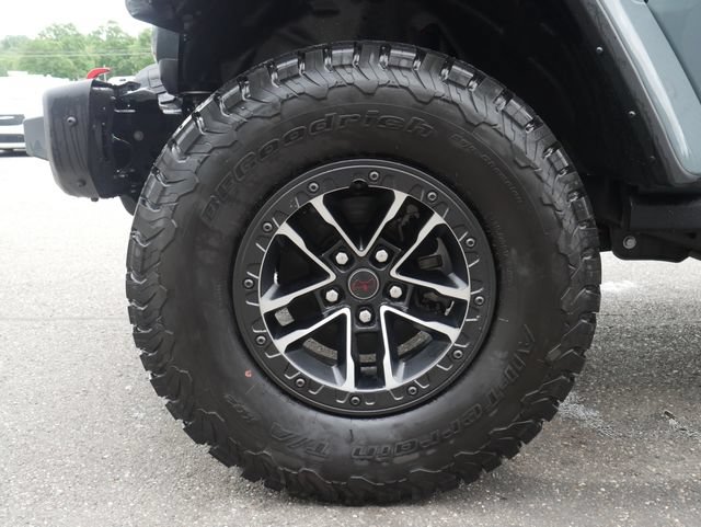 Used 2024 Jeep Wrangler Unlimited Rubicon AWD/4WD image 13