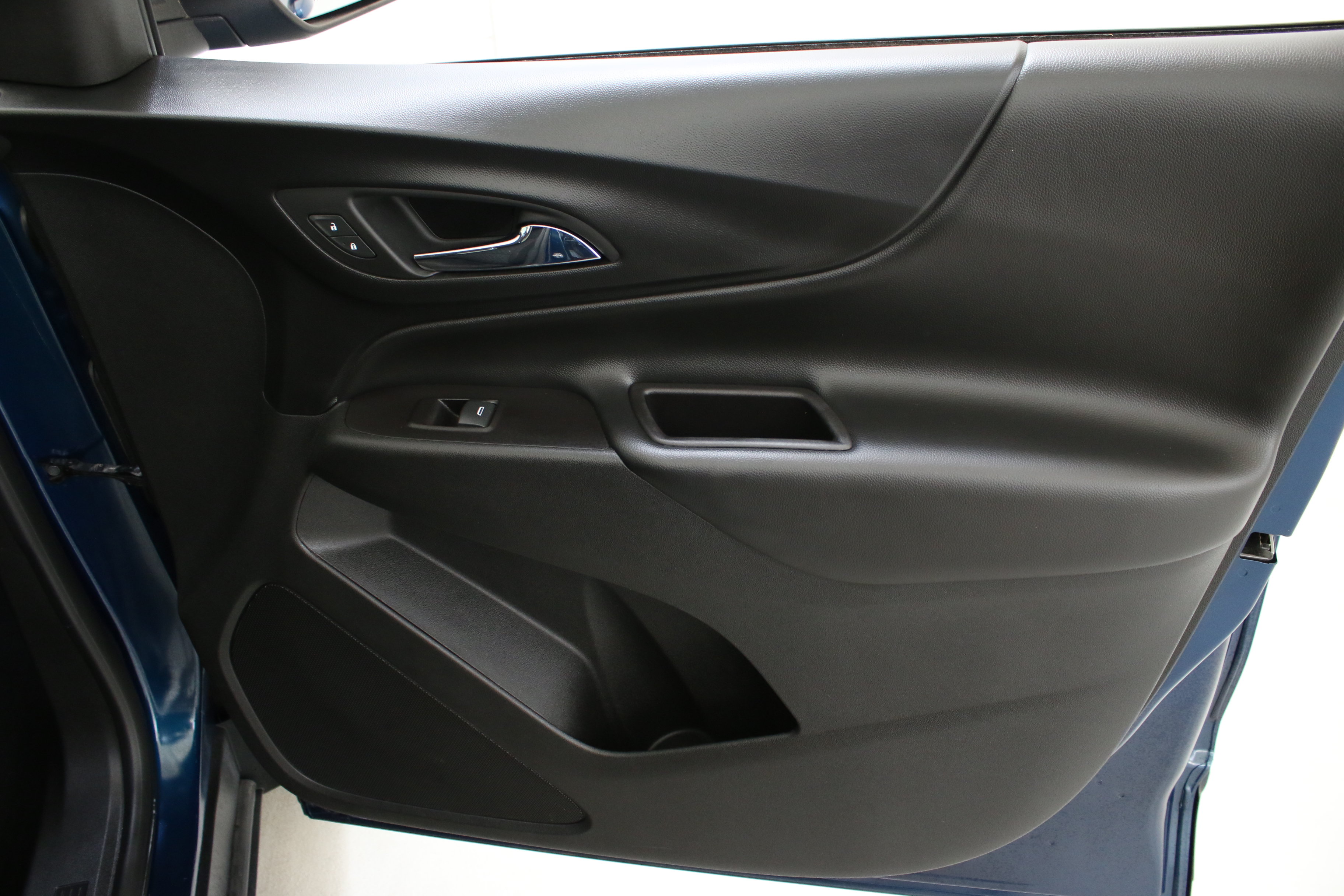 Used 2019 Chevrolet Equinox LT AWD/4WD image 44