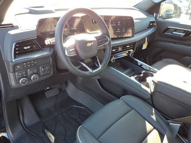 New 2027 Chevrolet Tahoe Premier w/ Sun And Tow Package AWD/4WD image 5
