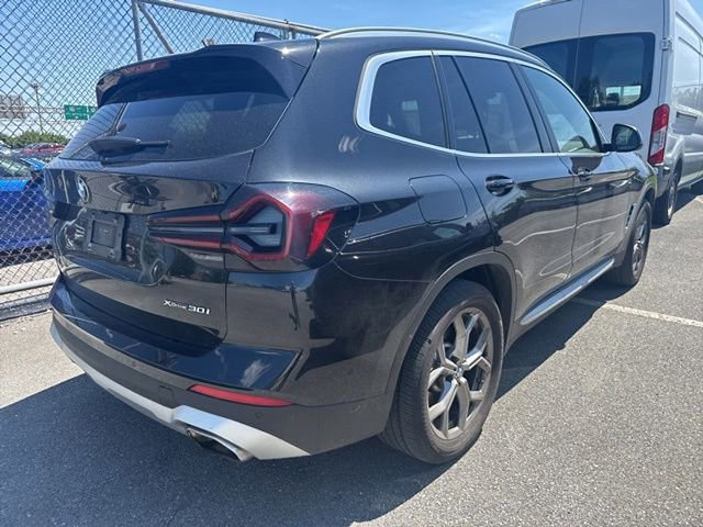 Certified 2024 BMW X3 xDrive30i w/ Premium Package AWD/4WD image 4