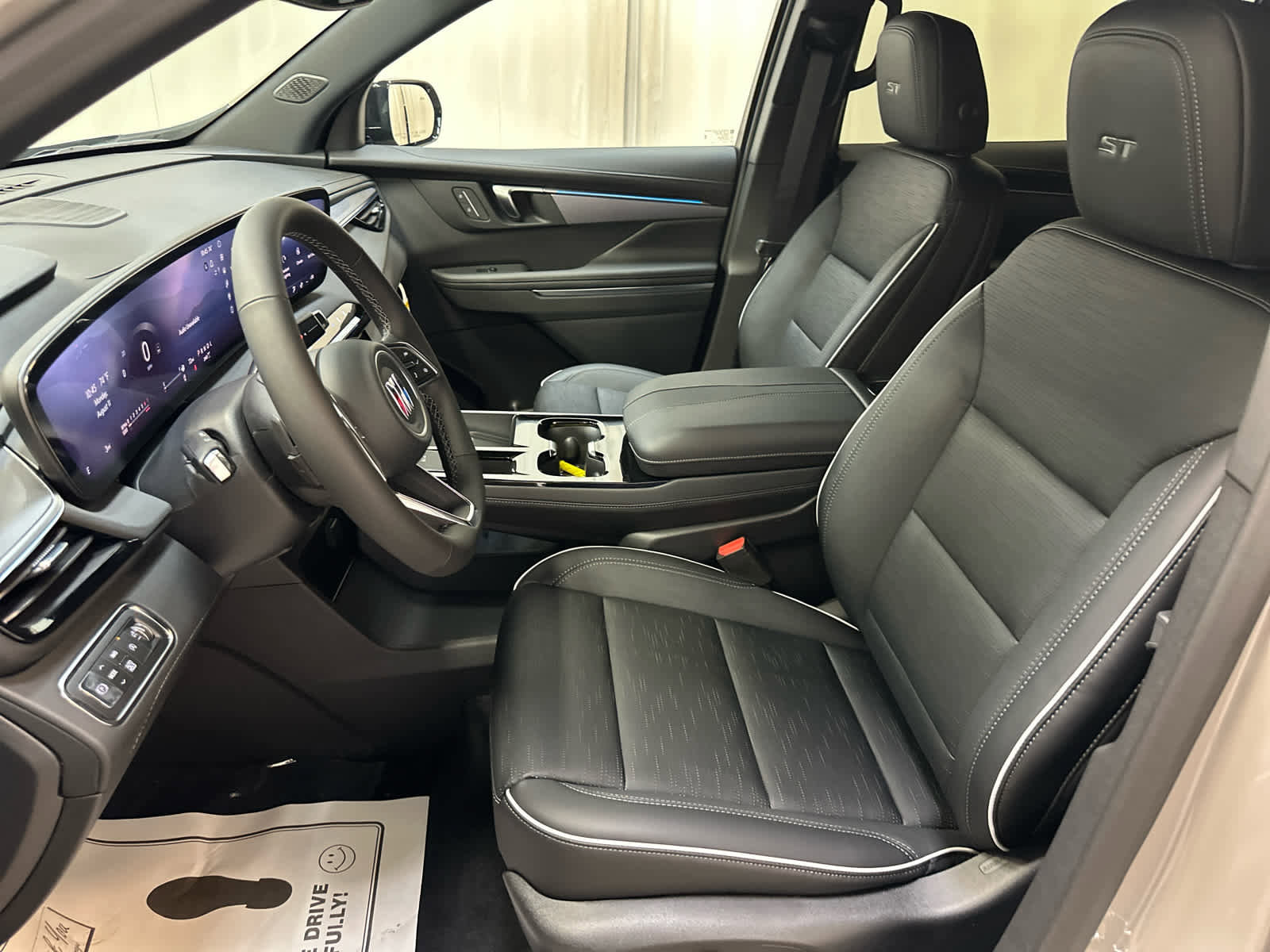 New 2026 Buick Enclave Sport Touring image 4