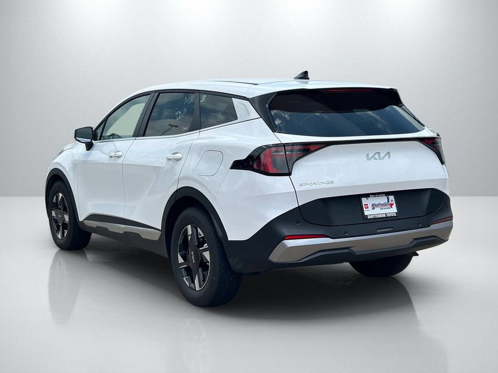 Used 2026 Kia Sportage LX FWD image 7