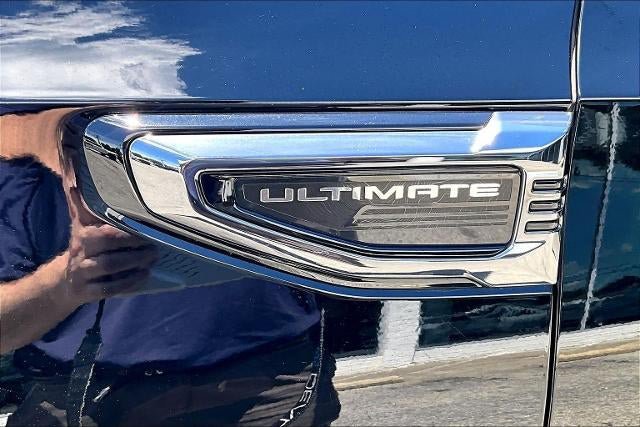 Used 2025 GMC Yukon Denali Ultimate w/ LPO, Floor Liner Package AWD/4WD image 24