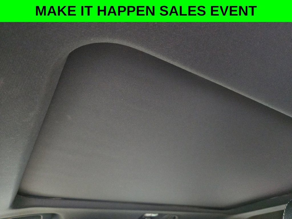 Used 2020 Ford Explorer XLT w/ Equipment Group 202A AWD/4WD image 33