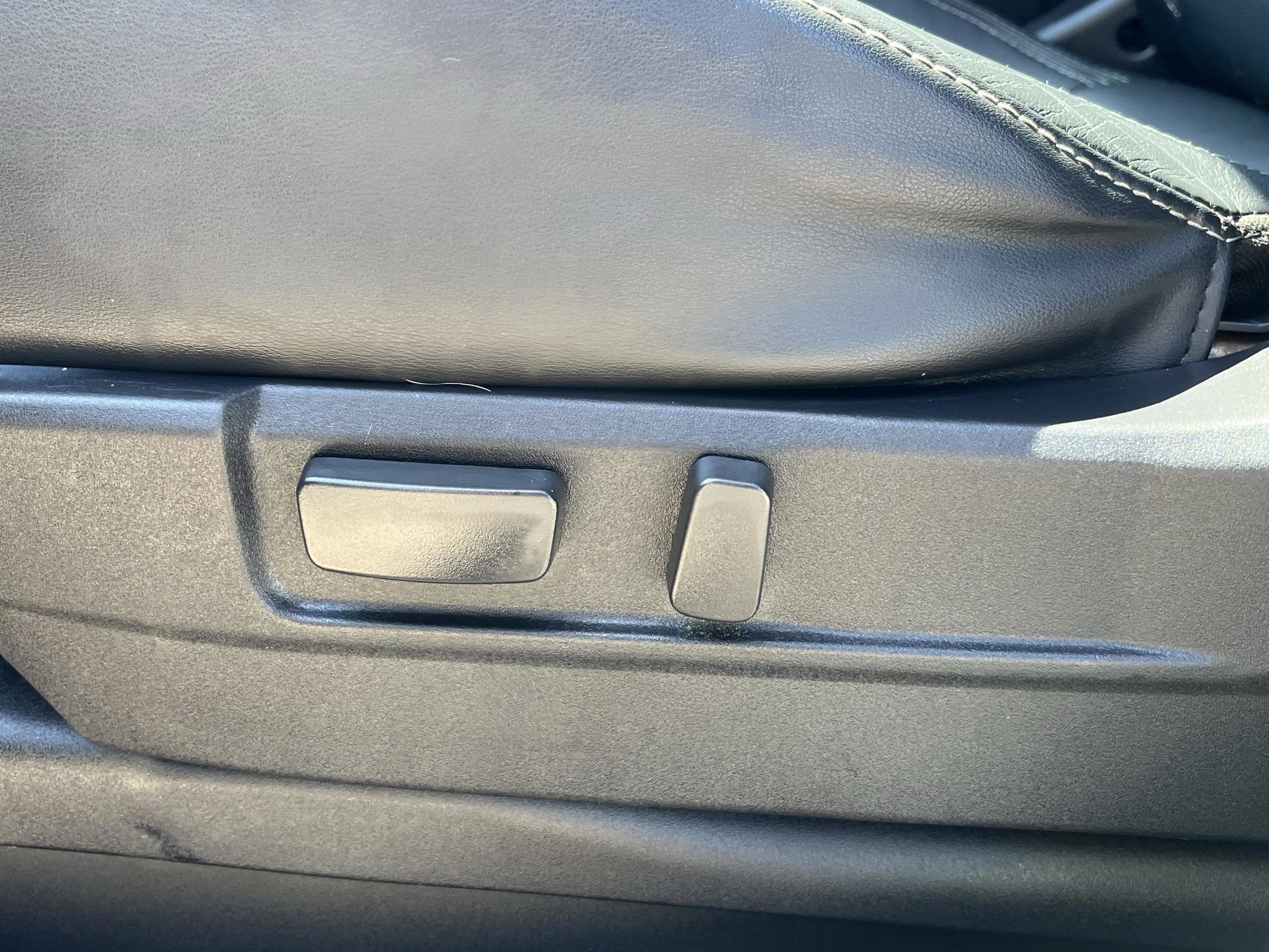 Used 2018 Mitsubishi Outlander SEL image 14