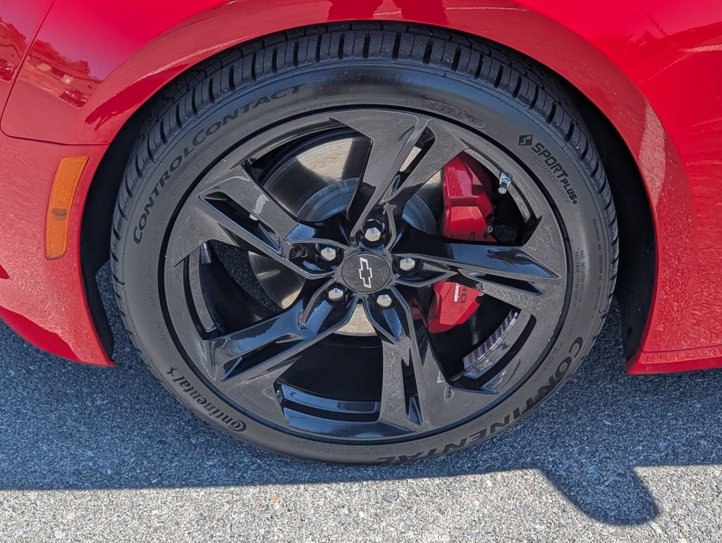 Used 2024 Chevrolet Camaro LT w/ RS Package RWD image 26