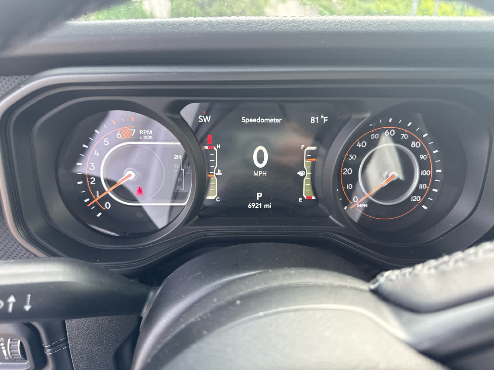 Used 2025 Jeep Wrangler Unlimited Rubicon AWD/4WD image 11