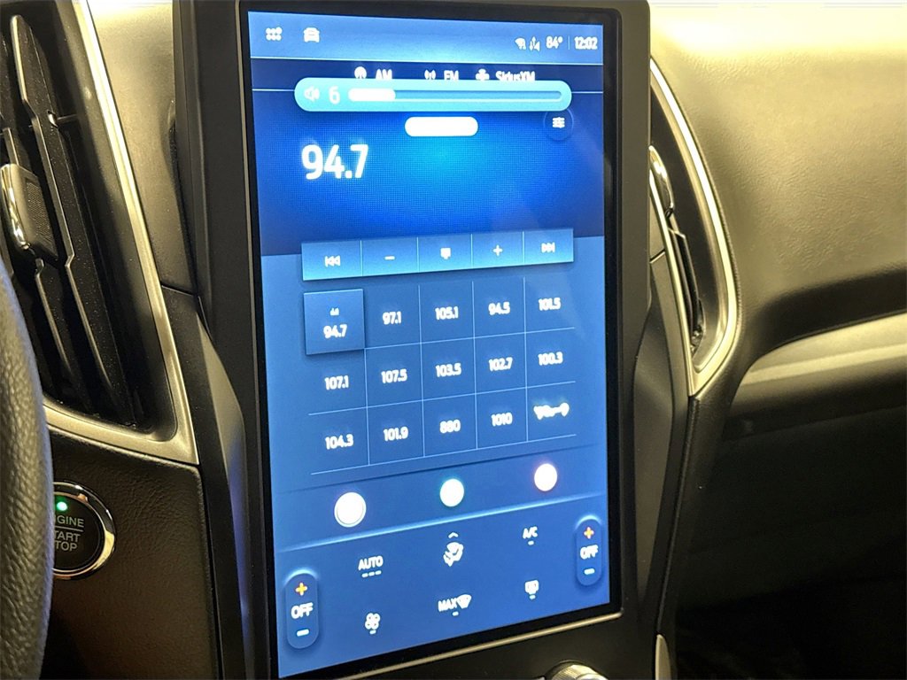 Used 2022 Ford Edge SE image 15