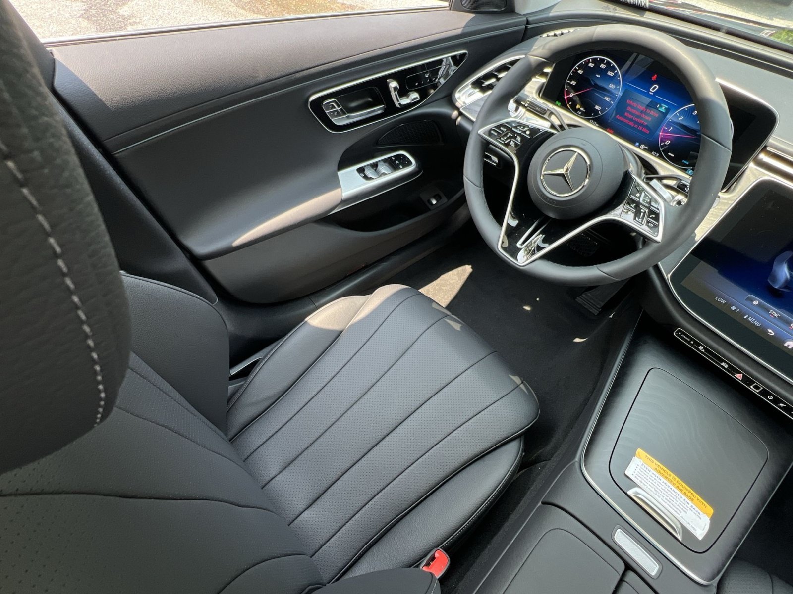 New 2026 Mercedes-Benz E 450 4MATIC Sedan image 16
