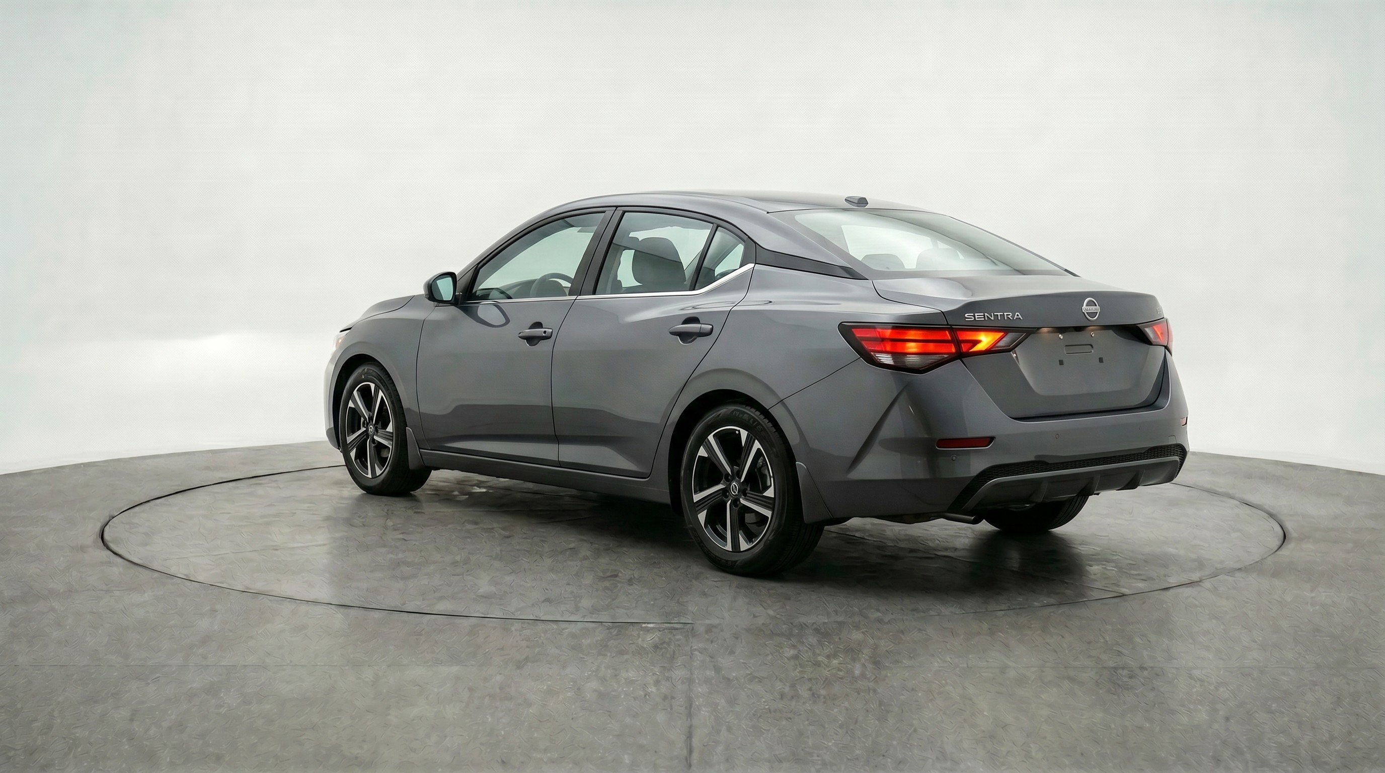 Used 2025 Nissan Sentra SV FWD image 6
