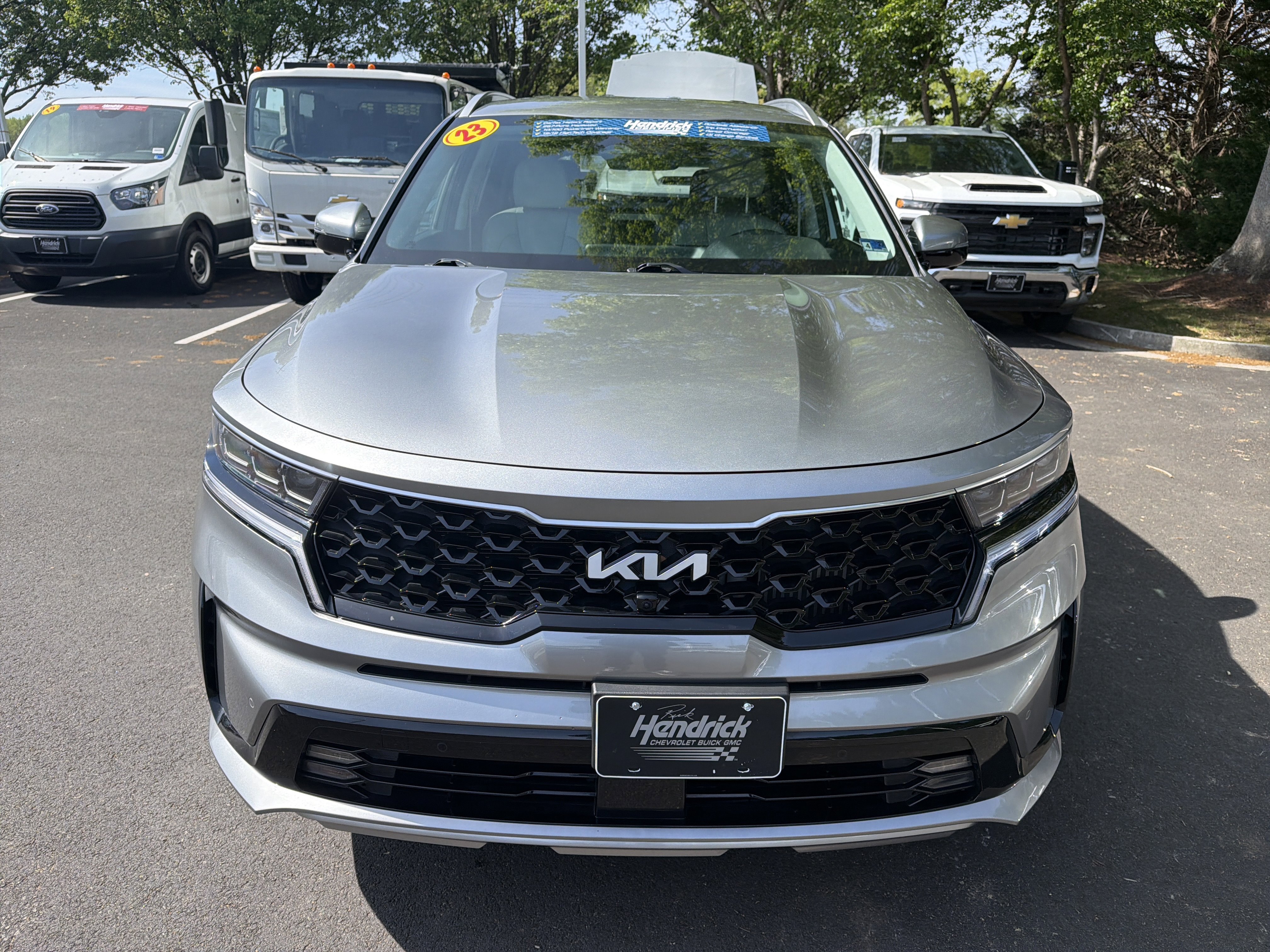 Used 2023 Kia Sorento SX Prestige image 3