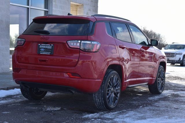 Used 2023 Jeep Compass Limited image 11