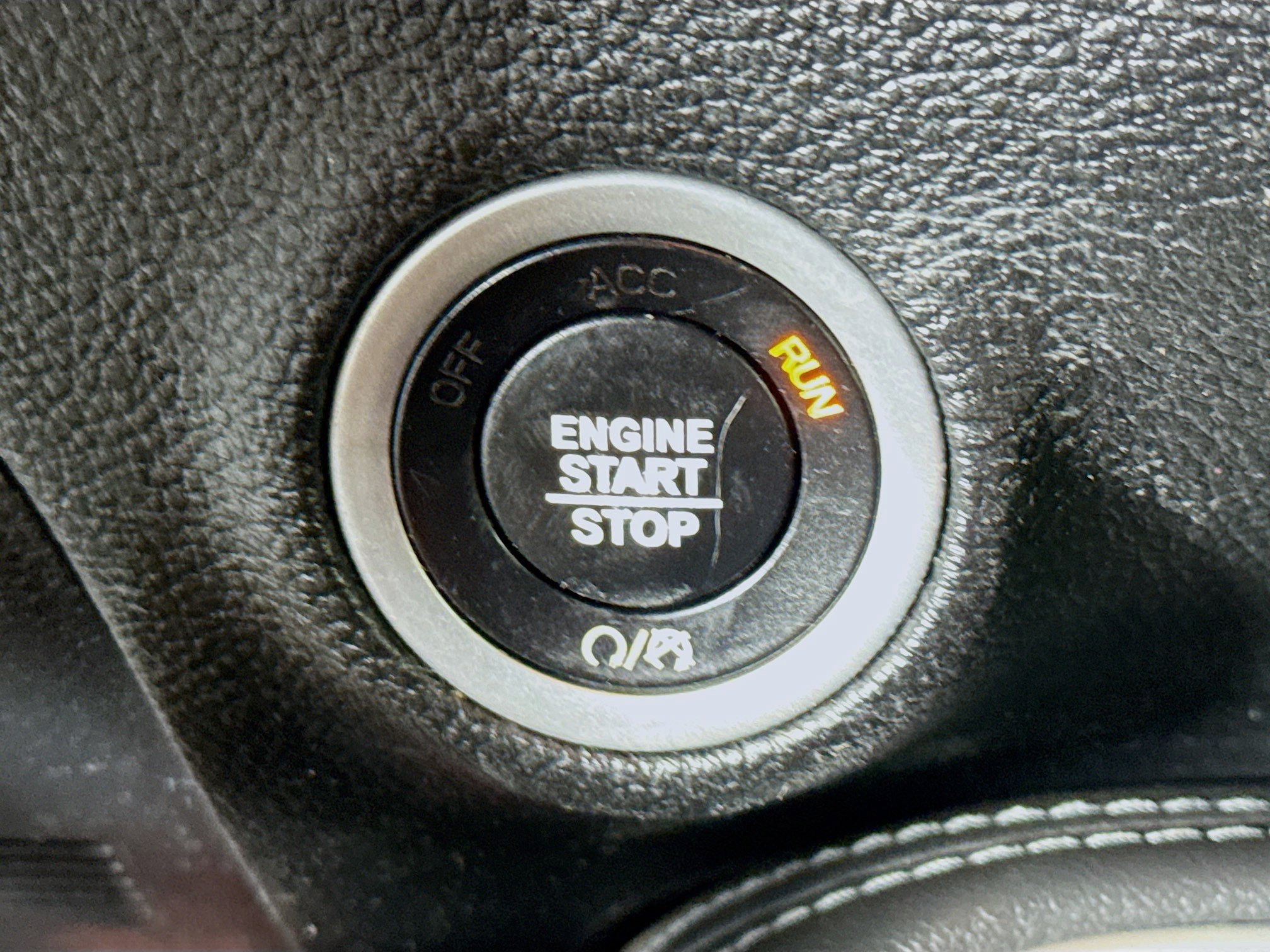 Used 2019 Dodge Challenger SXT image 21